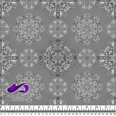 Motif Mandala Florale Gris et Blanc